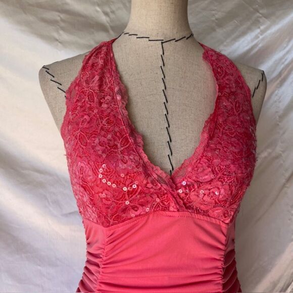 Oh yes red/pink halter sequin mermaid top - Picture 2 of 6